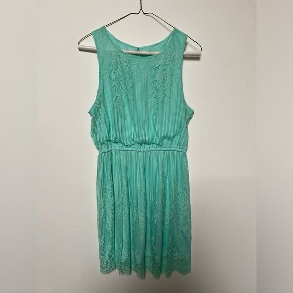 XHILARATION LACE PALE GREEN JR SIZE  M DRESS - Picture 6 of 8